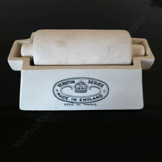 Vintage English Pottery Stamp/Letter Wetter (Damper or Moistener)