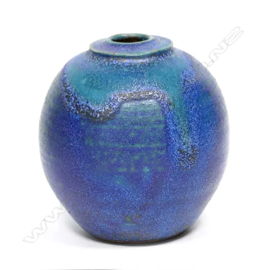 Graeme Storm stoneware spherical vase