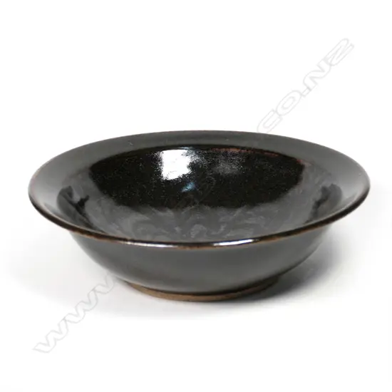 Graeme Storm stoneware bowl