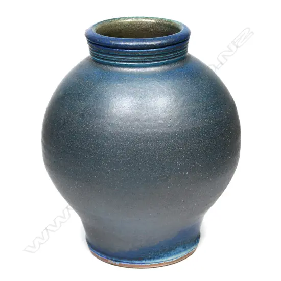 Graeme Storm stoneware spherical vase