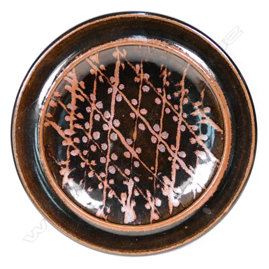 Graeme Storm stoneware dish