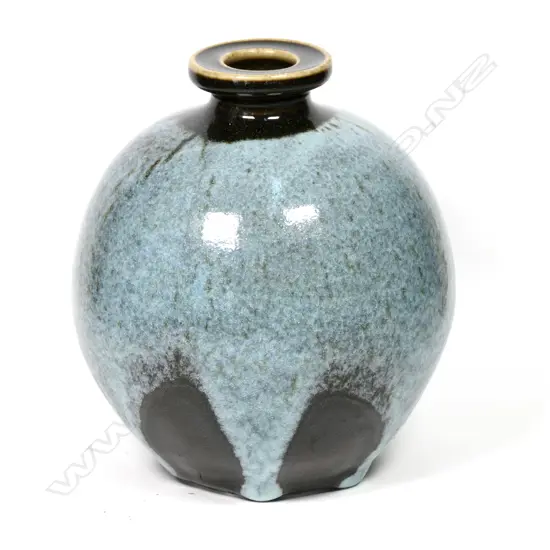 Graeme Storm porcelain spherical vase