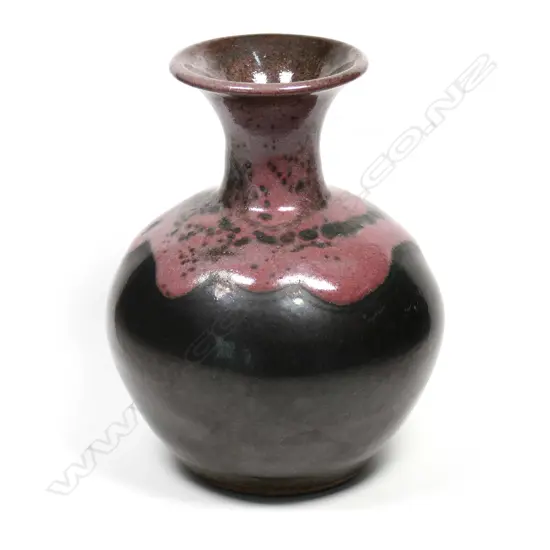 Graeme Storm stoneware vase