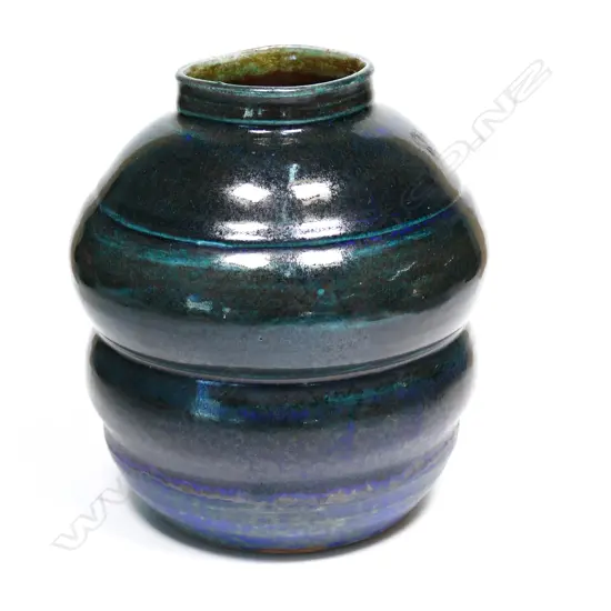 Graeme Storm stoneware vase