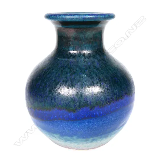 Graeme Storm porcelain bulbous vase