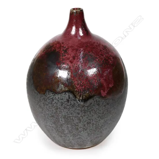 Graeme Storm stoneware ovoid vase
