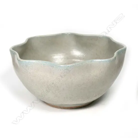 Graeme Storm porcelain bowl