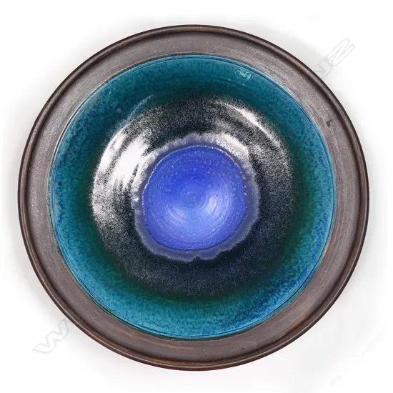 Graeme Storm stoneware large shallow bowl