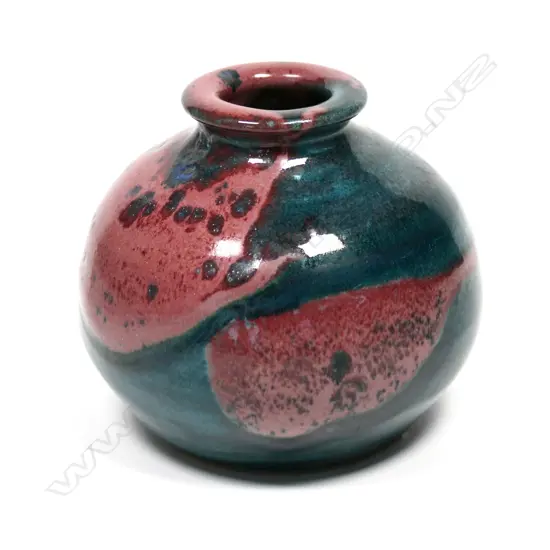 Graeme Storm stoneware vase