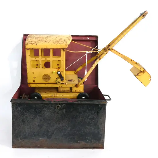 TRIANG TIN 'STEAM SHOVEL' & TIN BOX OF DUBLO TRAIN TRACK