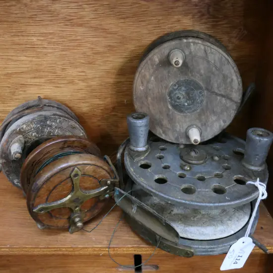 (M50) FOUR OLD WOOD & METAL FISHING REELS
