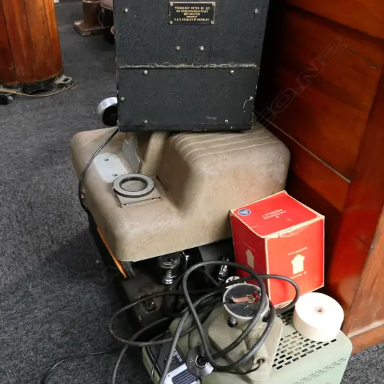 4 VINTAGE ELEC MACHINES