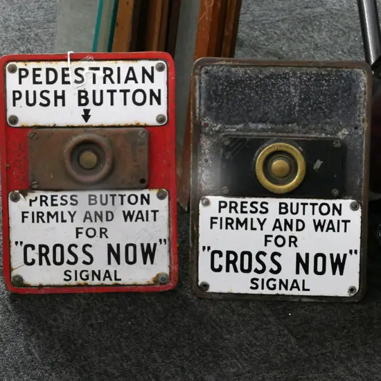 PR PEDESTRIAN CROSSING ACTIVATION BUTTONS