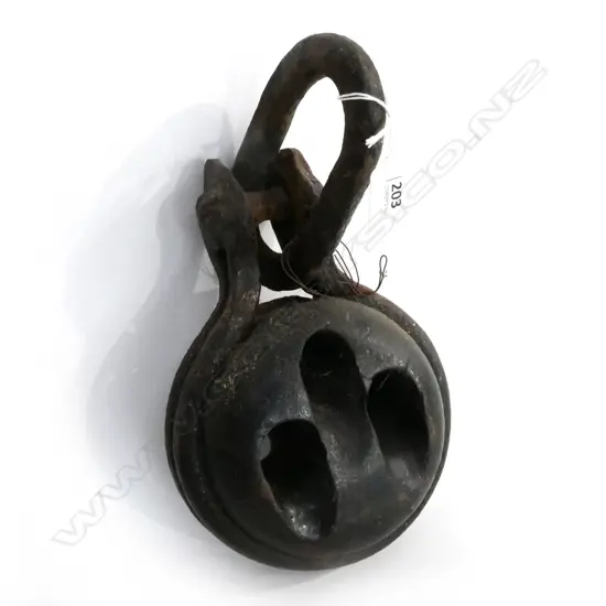 LIGNUM VITAE WOOD THREE HOLE 'DEAD HOLE' BELAY DEVICE L.300mm