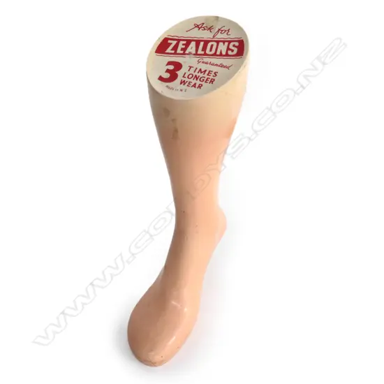 ZEALONS ADVERTISING DISPLAY COUNTER STOCKING/ FOOT MANQUIN. H.400mm