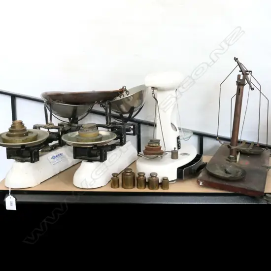4 VARIOUS SCALES, AVERY, ETC, w ASST WEIGHTS. H.270mm