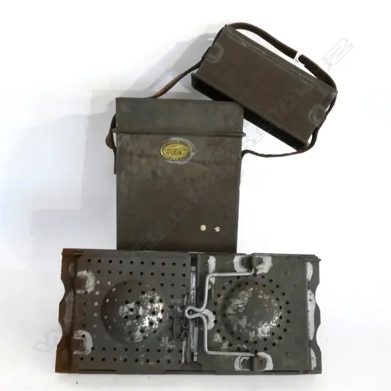 WWI BRITISH ARMY FOLDING TRENCH CANDLE LANTERN w METAL CASE…