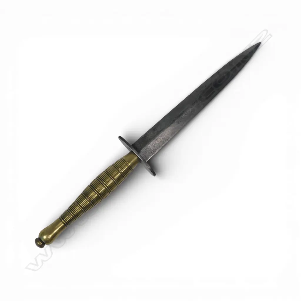 Scarce Fairbairn-Sykes 2nd Pattern Commando Knife with ribbed and beaded brass handle, Image 1++