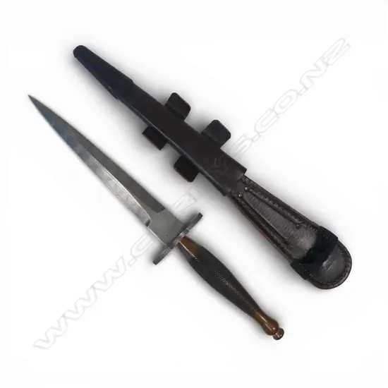 Replica Fairbairn-Sykes 1st Pattern Fighting Knife by Peter Parkinson NZ with Damascus blade and crossguard,