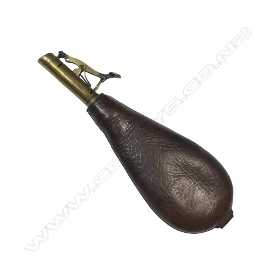 Leather bag shape 2½lb shot flask with English charger head to dispense 1 and 1½oz. L.230mm