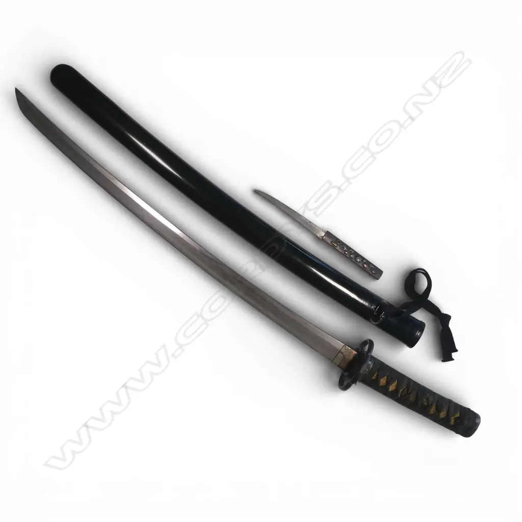 Japanese Wakizashi apparently signed 'Bizen Ju Osafune Katsumitsu' and dated a day in October in the tenth year of the reign of Emperor Tencho (1533), Image 1++