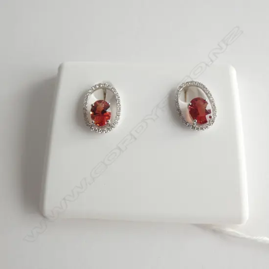 18CT WHITE GOLD DIAMOND & CITRINE EARRINGS