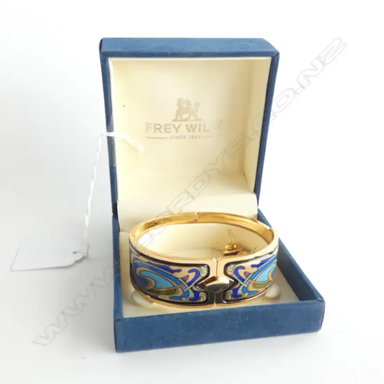 ENAMEL BANGLE AND EARRING SET