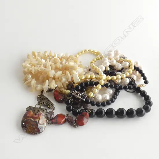 BAG OF ASST. NECKLACES