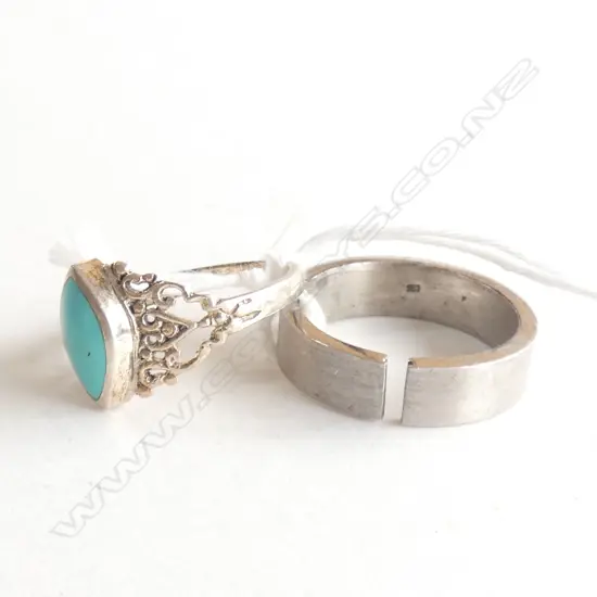 2 STG SILVER RINGS; 1 w. TURQUOISE