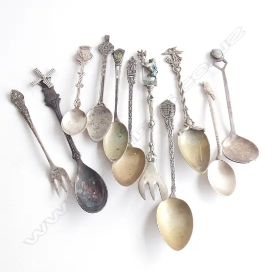 11 800 / 900 CONTINENTAL SILVER TEASPOONS ETC 97 GRAMS
