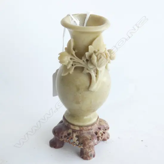 GREEN SOAPSTONE VASE CARVED WITH FLOWERS. H. 150MM MARK TO BASE - 73T-69 