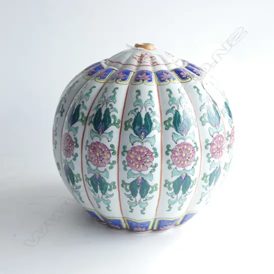 CHINESE FAMILLE ROSE JAR/LAMP BASE. H.230mm