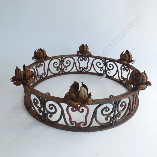 RUSTIC CIRCULAR IRON DECOR PCE / CANDLE HOLDER? 500mm dia