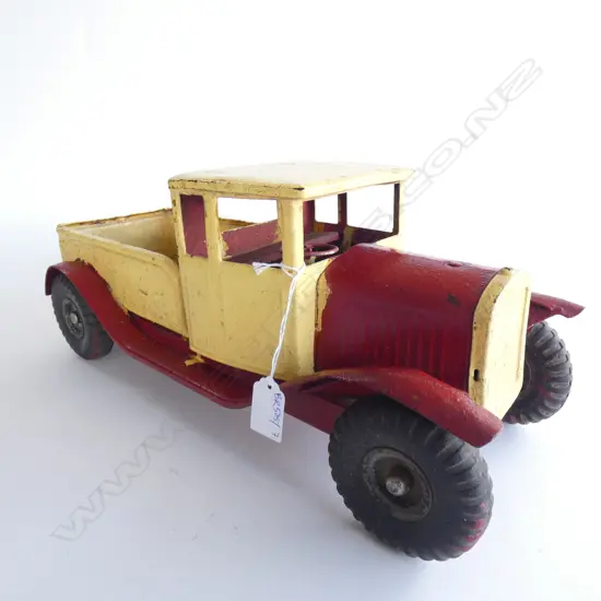 TRI-ANG YELLOW & RED VINTAGE PICK UP TRUCK MODEL L.430mm