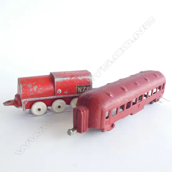 FUN HO NZR TRAIN L.160mm + A CARRIAGE L.240mm