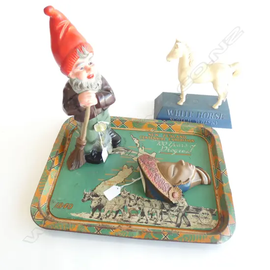 WHITE HORSE WHISKY DISPLAY, HEISSNER GNOME H.330mm, BOSSONS THAI HEAD, 1940 CENTENNIAL EXHIBITION TRAY W.405mm