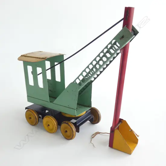 RARE TIN PLATE HERCULES NZ TOY DIGGER H.185mm CAB...