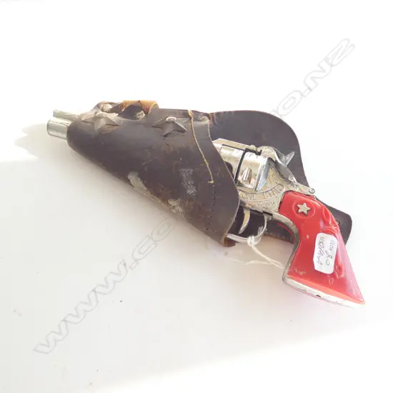 VINTAGE 'LONE STAR RINGO' CAP GUN IN LEATHER HOLSTER