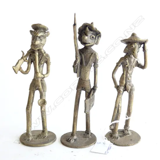 THREE COMICAL  BRASS GUERILLA SOLDIER  FIGURES H. 180MM.