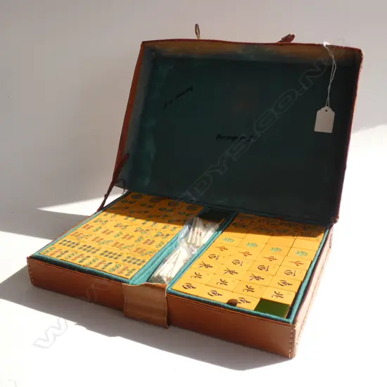 OLD CASED MAHJONG SET 