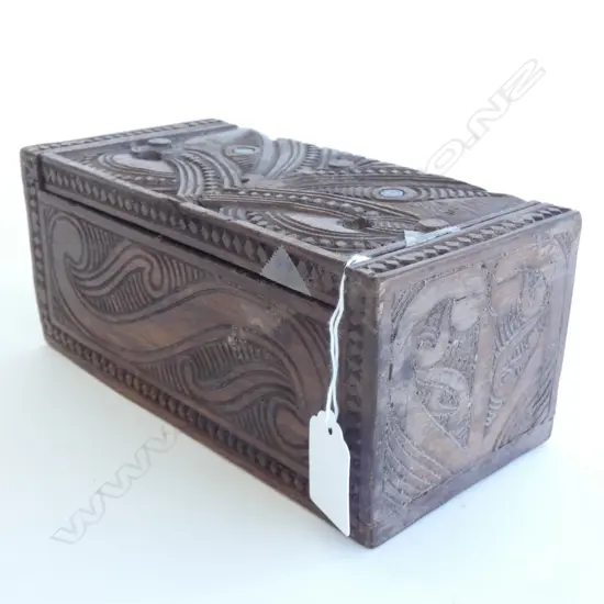 CARVED WOODEN MAORI BOX L.200mm
