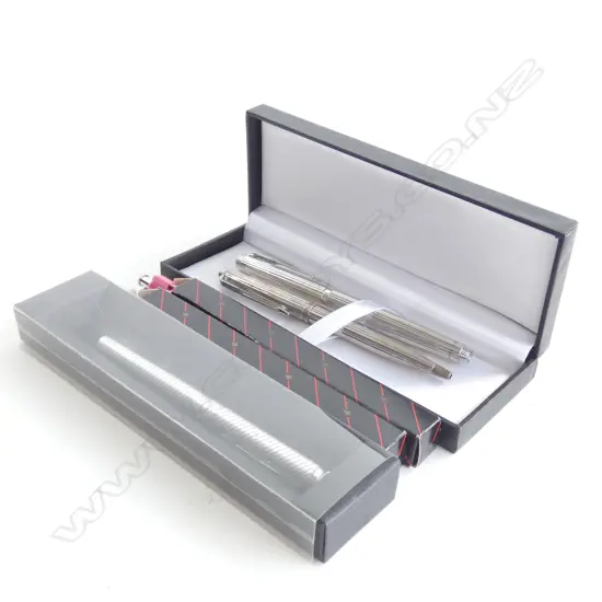 4 SHEAFER PENS 1 w 14CT KNIB + PIERE CARDIN PEN