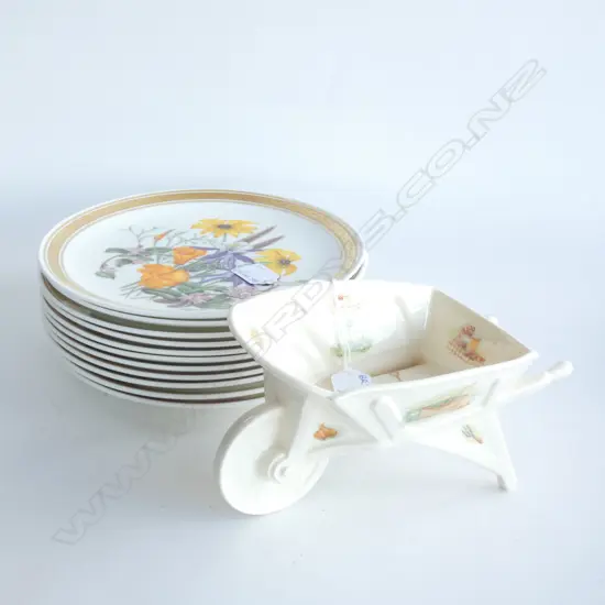 11 FRANKLIN PORCELAIN PLATES 230mm dia + AYNSLEY WHEELBARROW L.220mm