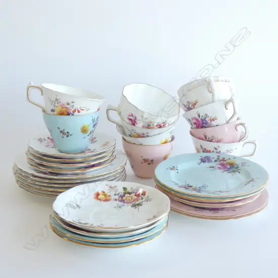 APPROX 30 PCES ASST. R/CROWN DERBY...