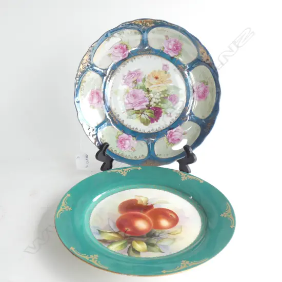 2 PLATES; NZ ARTIST HAND PAINTED & GERMAN ROSE PATTERN PLATE (DIA 270MM)