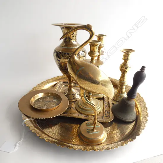 10 PCES ASST. BRASS; VASE H.240mm, 3 CANDLESTICKS, 2 TRAYS 390mm dia, BIRD ETC