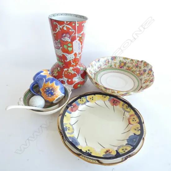 8 PCES ASST. VINTAGE CHINA INCL. KIRKTANO VASE H.230mm