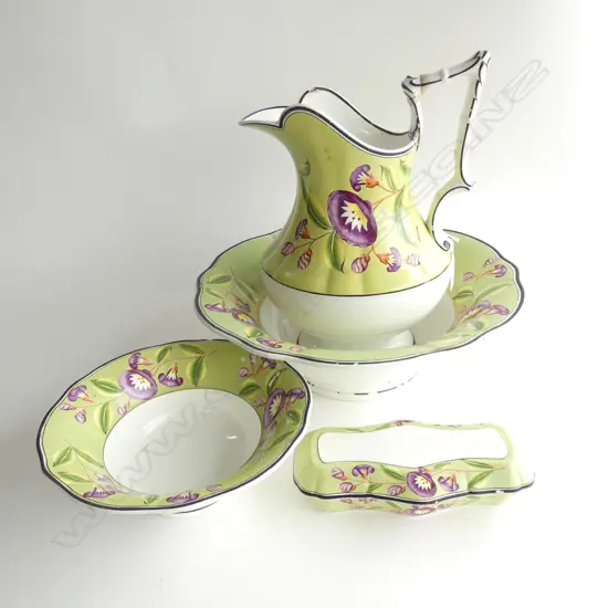 4 PCE WEDGWOOD WASH SET AF 