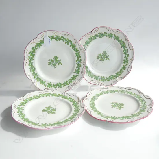 SET OF FOUR 19TH CENTURY HAND PAINTED LEAF DECORATED PLATES D230mm
