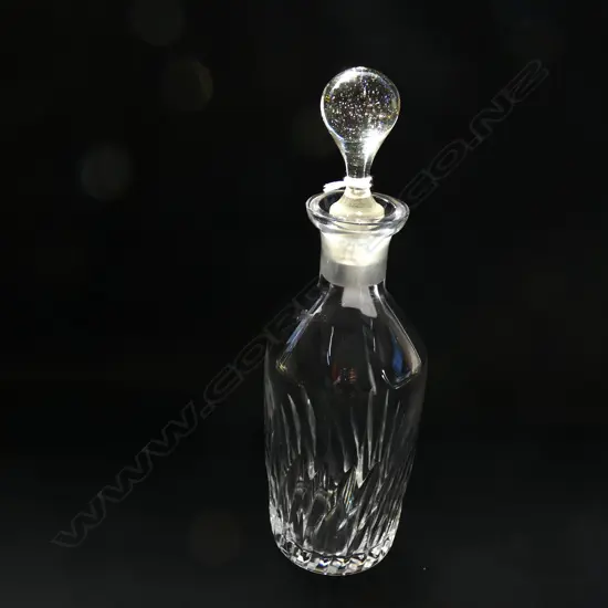 CUT CRYSTAL DECANTER H.265mm